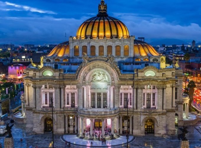 Recorrido Nocturno por la Ciudad de México