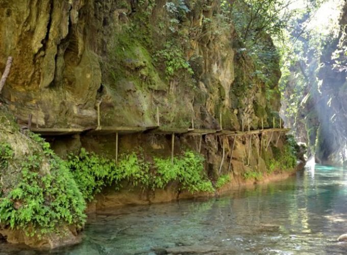 Puente de Dios y Hacienda Gómez