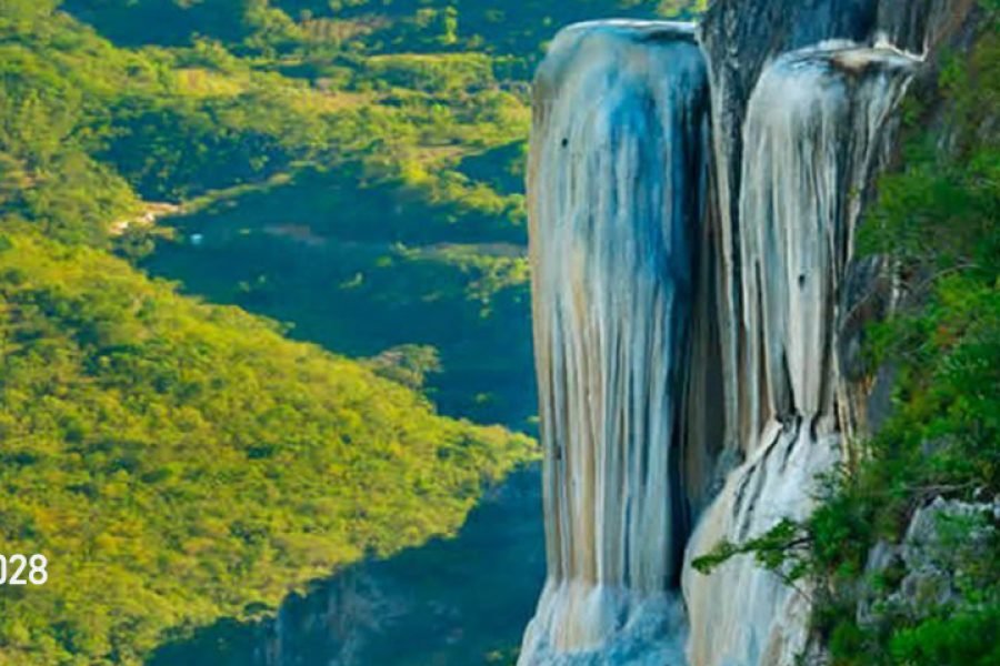 Hierve el Agua y el Pueblo Zapoteca