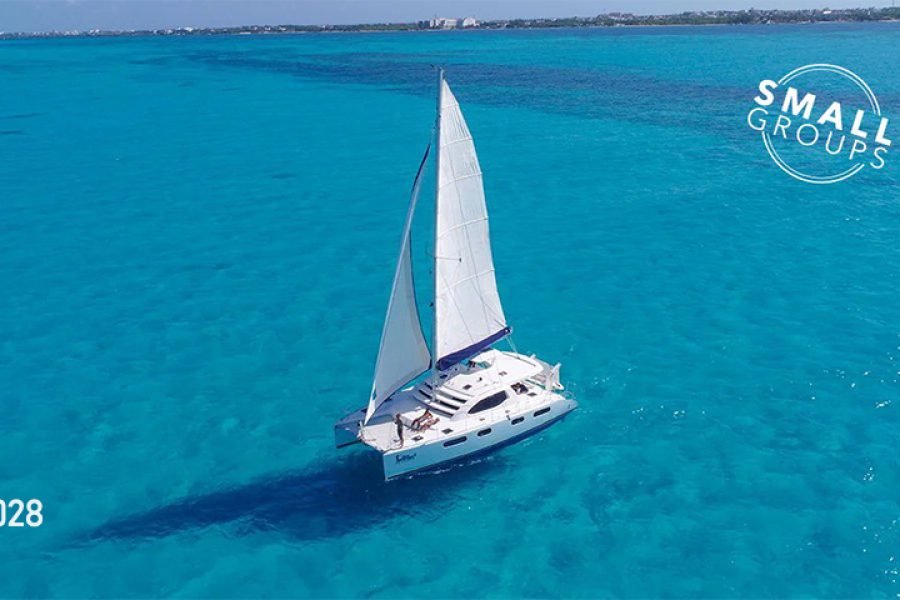 Velero de Lujo y Snorkel en Cozumel