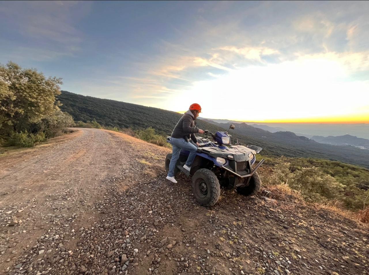 Recorrido en Cuatrimoto al Amanecer